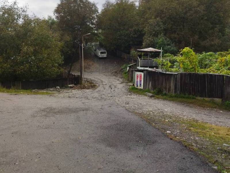 სოფელ ჭალისთავში იწყება სასაფლაოსა და მიმდებარე გზის რეაბილიტაციისა და ჩიხში...